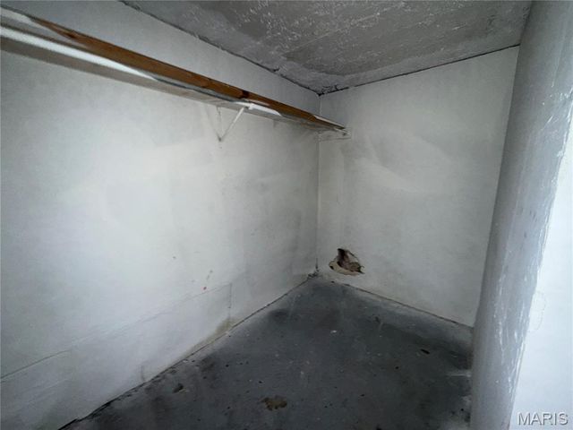 3932 Schiller Place, St Louis, MO 63116