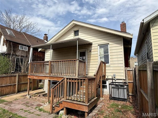 3932 Schiller Place, St Louis, MO 63116