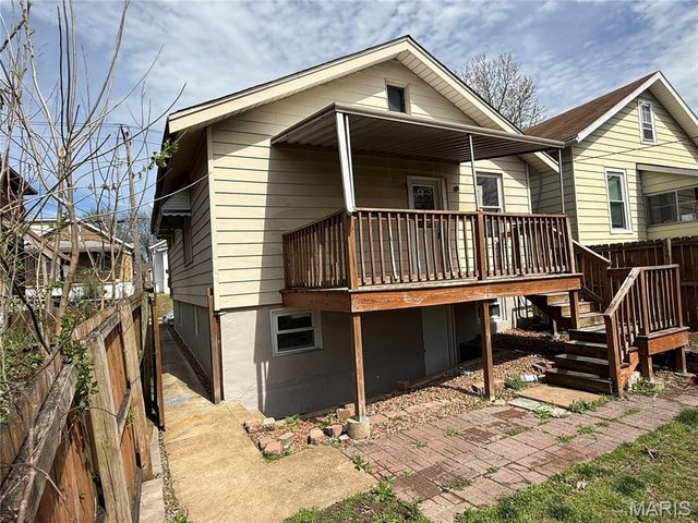 3932 Schiller Place, St Louis, MO 63116