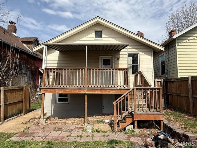 3932 Schiller Place, St Louis, MO 63116