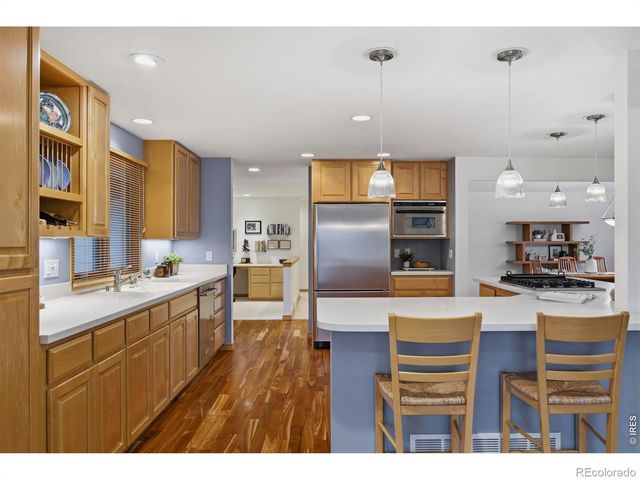 6006 Fox Hill Drive, Longmont, CO 80504