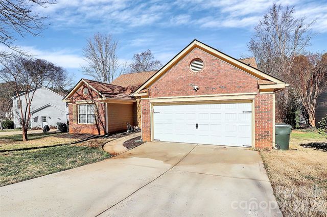 1342 Saint Katherines Way, Rock Hill, SC 29732