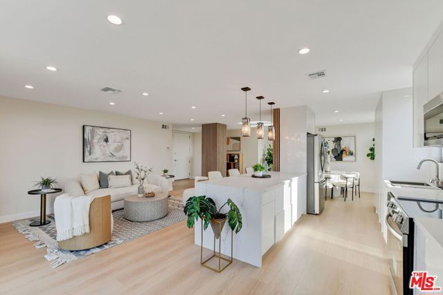 100 S Doheny Drive 705, Los Angeles, CA 90048