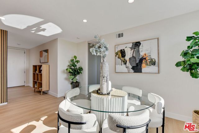 100 S Doheny Drive 705, Los Angeles, CA 90048