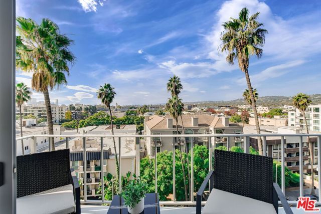 100 S Doheny Drive 705, Los Angeles, CA 90048