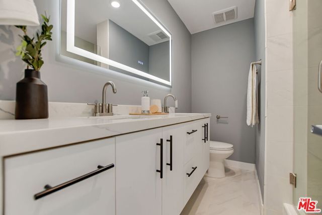 100 S Doheny Drive 705, Los Angeles, CA 90048