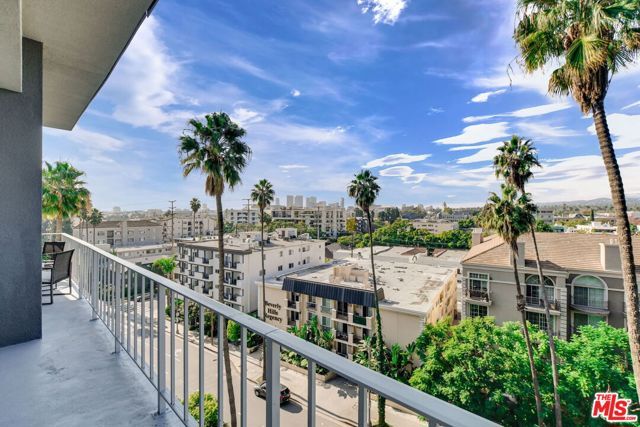 100 S Doheny Drive 705, Los Angeles, CA 90048