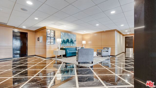 100 S Doheny Drive 705, Los Angeles, CA 90048