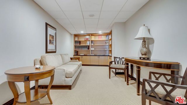 100 S Doheny Drive 705, Los Angeles, CA 90048