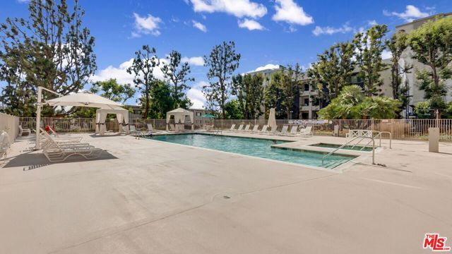 100 S Doheny Drive 705, Los Angeles, CA 90048