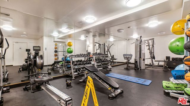 100 S Doheny Drive 705, Los Angeles, CA 90048