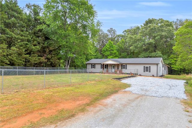 115 McNair Drive, Westminster, SC 29693