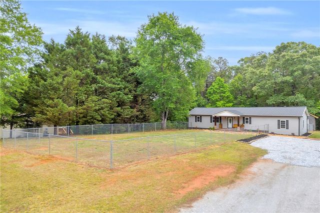 115 McNair Drive, Westminster, SC 29693