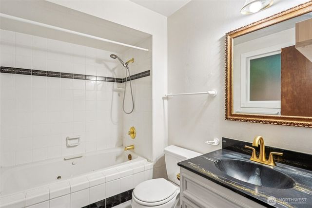 4819 96th Avenue W, University Place, WA 98467