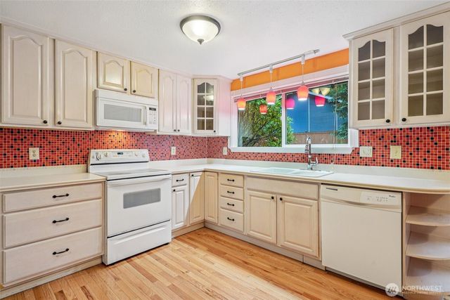 4819 96th Avenue W, University Place, WA 98467