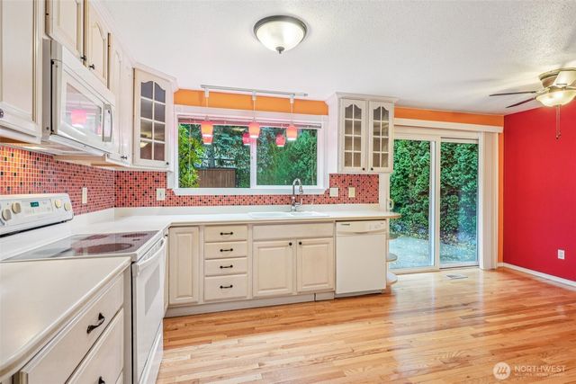 4819 96th Avenue W, University Place, WA 98467