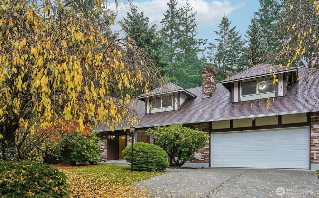 4819 96th Avenue W, University Place, WA 98467