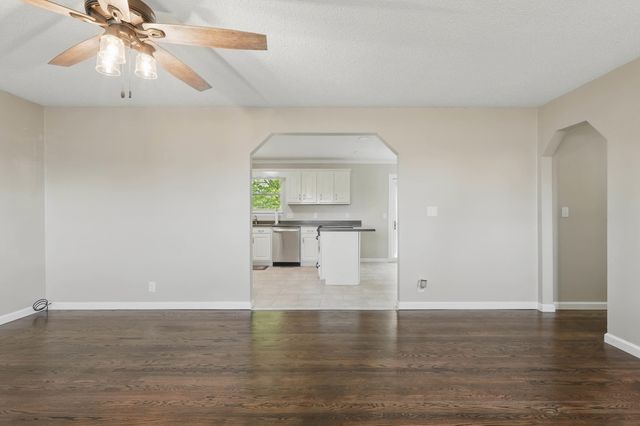 38 Phillips Drive, Fort Oglethorpe, GA 30742