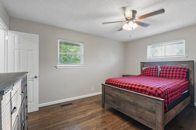 38 Phillips Drive, Fort Oglethorpe, GA 30742