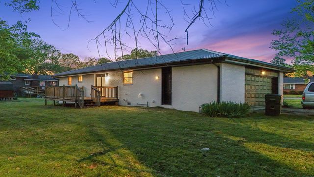 38 Phillips Drive, Fort Oglethorpe, GA 30742