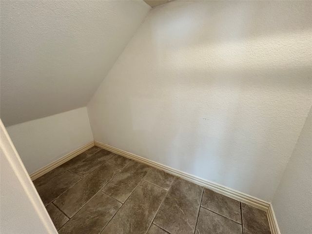 204 Pearl Lane, Lake Dallas, TX 75065