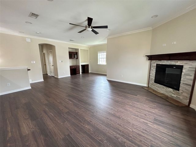 204 Pearl Lane, Lake Dallas, TX 75065