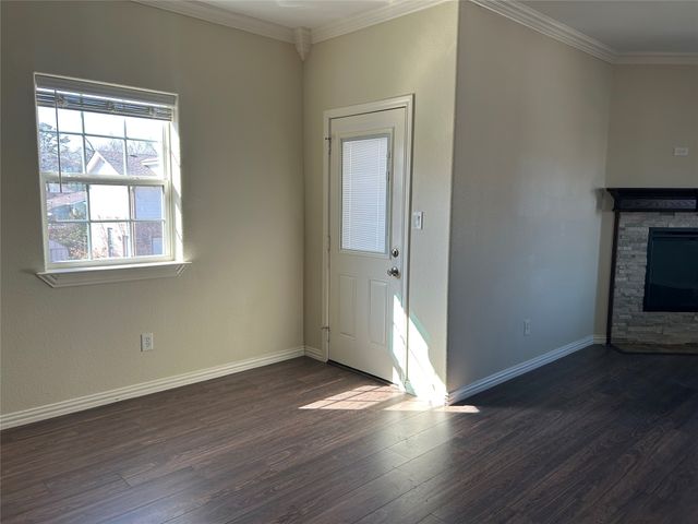 204 Pearl Lane, Lake Dallas, TX 75065