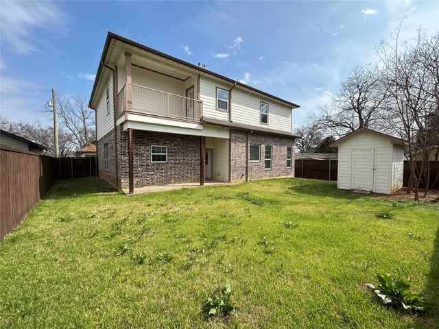 204 Pearl Lane, Lake Dallas, TX 75065