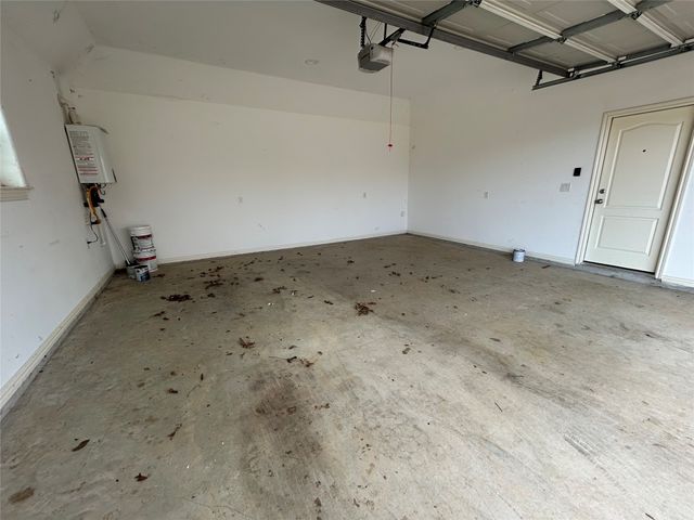 204 Pearl Lane, Lake Dallas, TX 75065