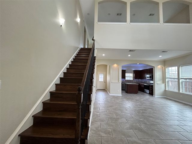 204 Pearl Lane, Lake Dallas, TX 75065