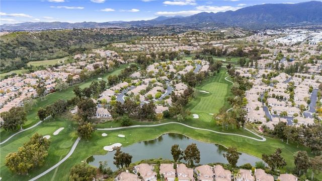 39 Via Ermitas, Rancho Santa Margarita, CA 92688