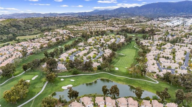 39 Via Ermitas, Rancho Santa Margarita, CA 92688