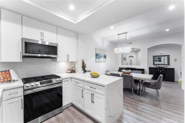 39 Via Ermitas, Rancho Santa Margarita, CA 92688