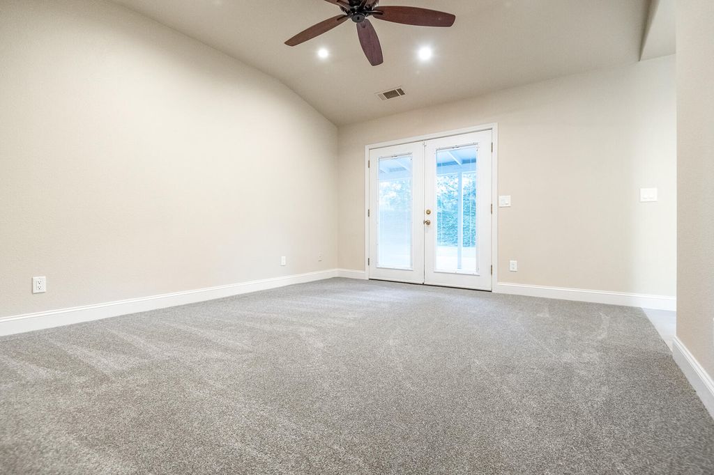 Image 29 of property listing at 504 Lone Oak Court, Exeter, CA 93221