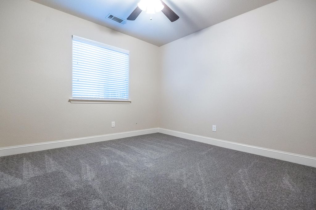 Image 36 of property listing at 504 Lone Oak Court, Exeter, CA 93221
