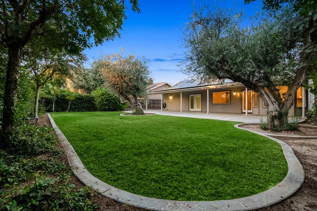 Image 39 of property listing at 504 Lone Oak Court, Exeter, CA 93221