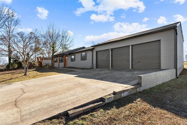 747 Briarwood SW Road, Conyers, GA 30094