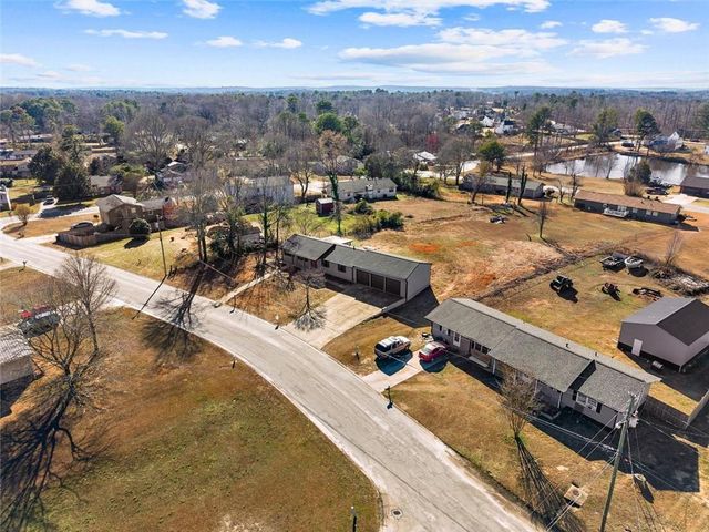 747 Briarwood SW Road, Conyers, GA 30094