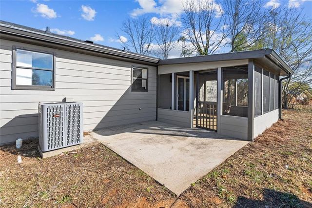 747 Briarwood SW Road, Conyers, GA 30094