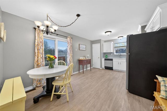 537 White Fence Drive, Wentzville, MO 63385