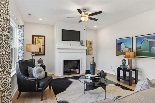 2515 Deal's Creek CT, Chesapeake, VA 23323