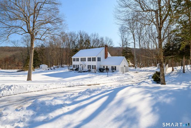 1 Owl Ridge Lane, Newtown, CT 06482