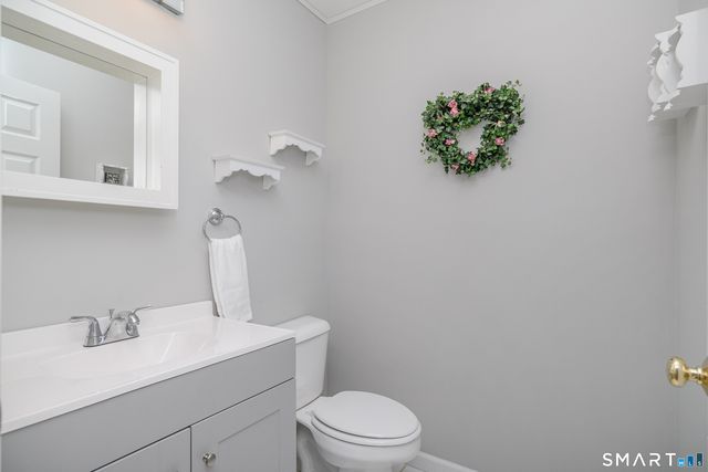 1 Owl Ridge Lane, Newtown, CT 06482