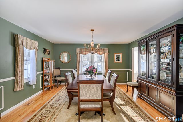 1 Owl Ridge Lane, Newtown, CT 06482