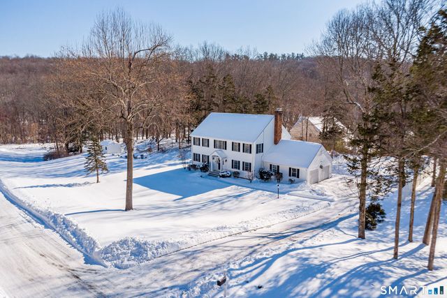 1 Owl Ridge Lane, Newtown, CT 06482