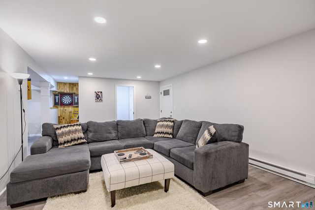 1 Owl Ridge Lane, Newtown, CT 06482