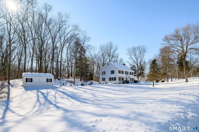 1 Owl Ridge Lane, Newtown, CT 06482