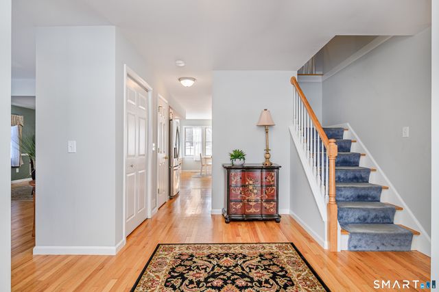 1 Owl Ridge Lane, Newtown, CT 06482