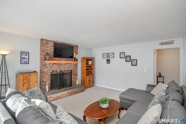 1 Owl Ridge Lane, Newtown, CT 06482