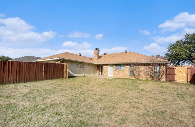 2242 Carmel Drive, Carrollton, TX 75006